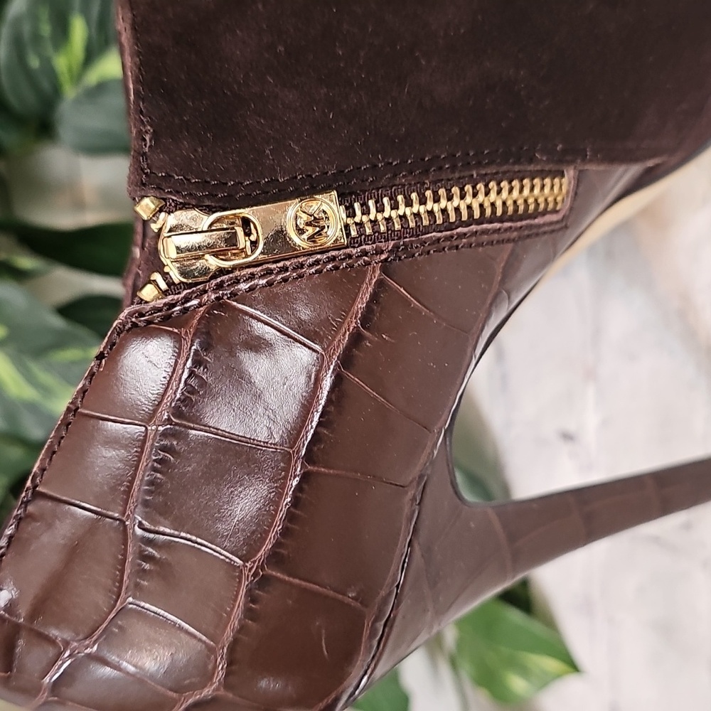 Michael Kors Brown EUC Croc Embossed Leather and Suede Heeled Boots - Picture 8 of 13